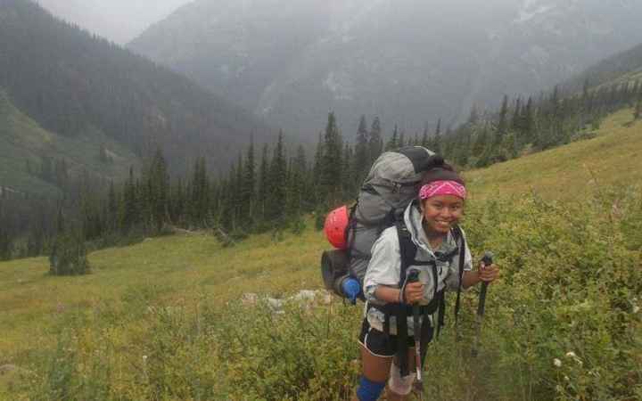 teens backpacking in pacific northwest